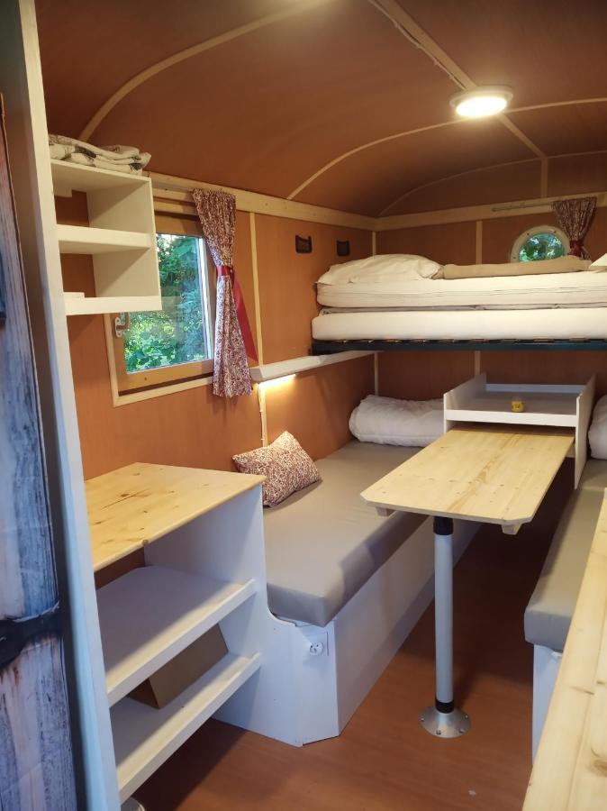 Veritable Roulotte Hippomobile "La Bailleul" Mentheville Eksteriør billede